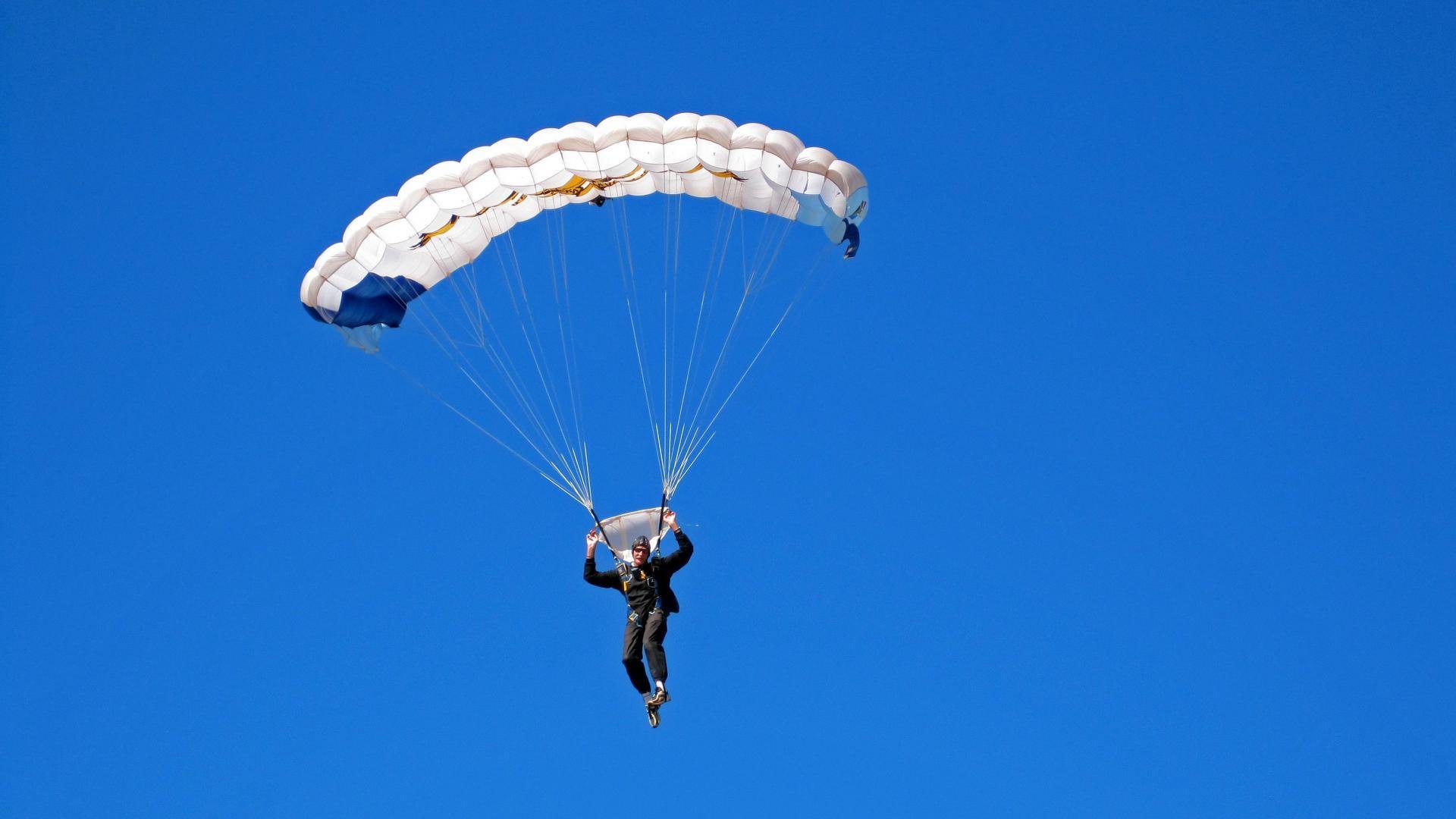 中国篮球推动与高校科研机构合作深化技术研发，中国篮球培养体系