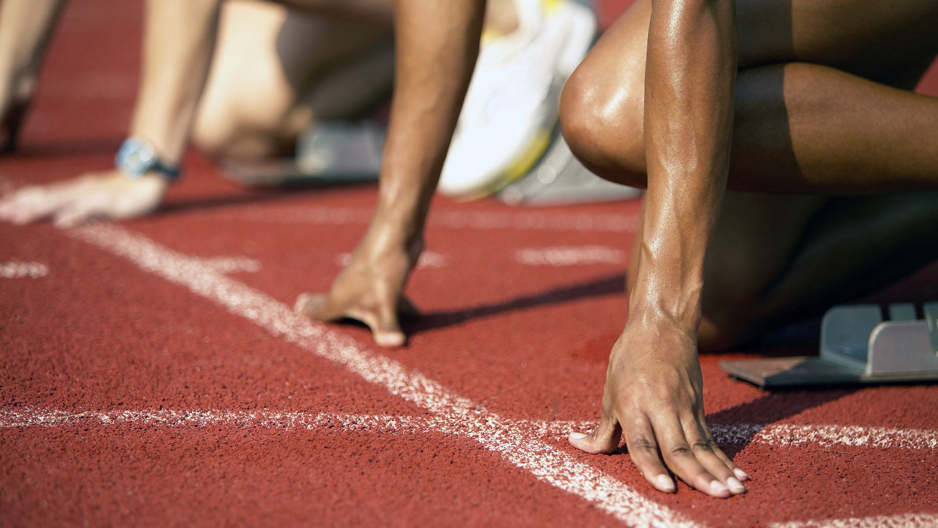 AIYOUXI.COM-掩护后突破与传球的节奏控制方式，掩护犯规算进攻犯规吗